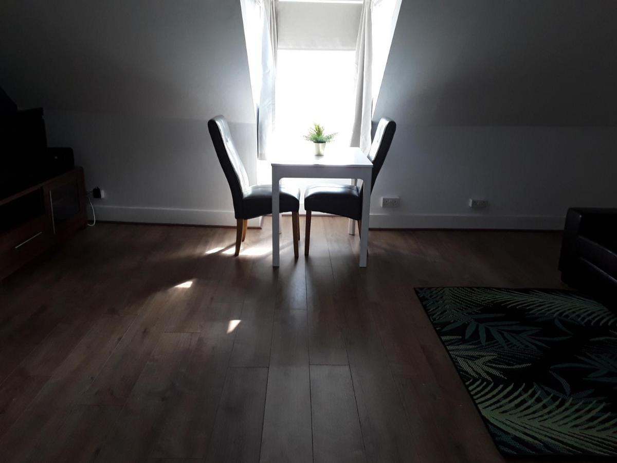 Stunning 1-bed In * Londra